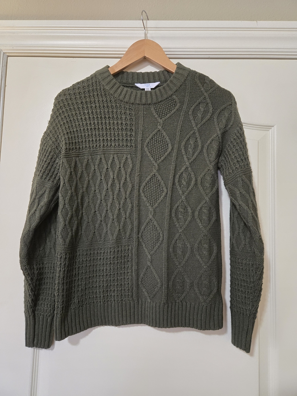 Time and Tru Olive Cable Knit Crewneck Sweater